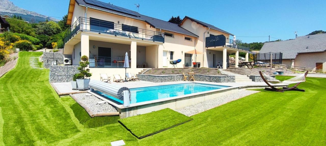 Chambre Vue Lac Av Piscine Prunieres Exterior photo
